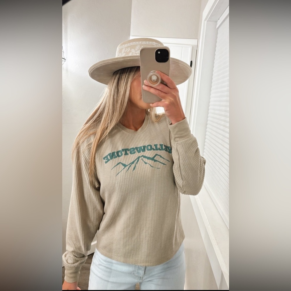 Yellowstone Sweater women’s size small in tan - ModernLux Yellowstone Ribbed